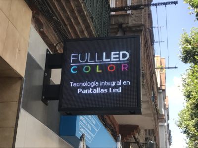Montaje banderola led para franquicia Madrid 4