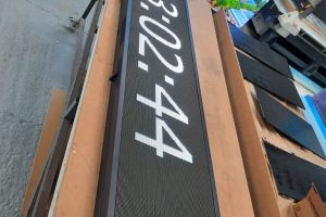 Montaje Pantalla Led para escaparate 3