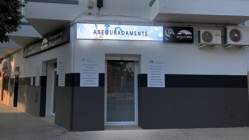 Cartel P5 Exterior L29 - Correduría de seguros Segurvia