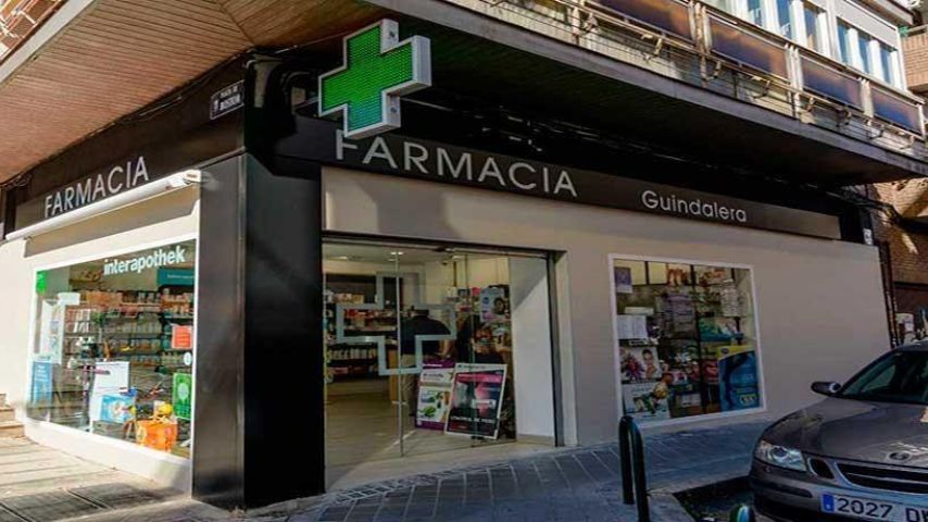 Cruz de farmacia led P8 – Barcelona