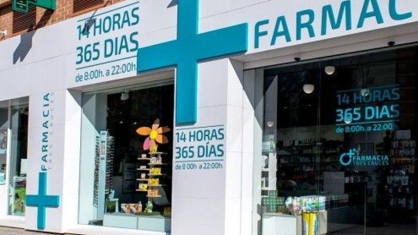 Cruz de farmacia en Pozuelo de Alarcón Madrid